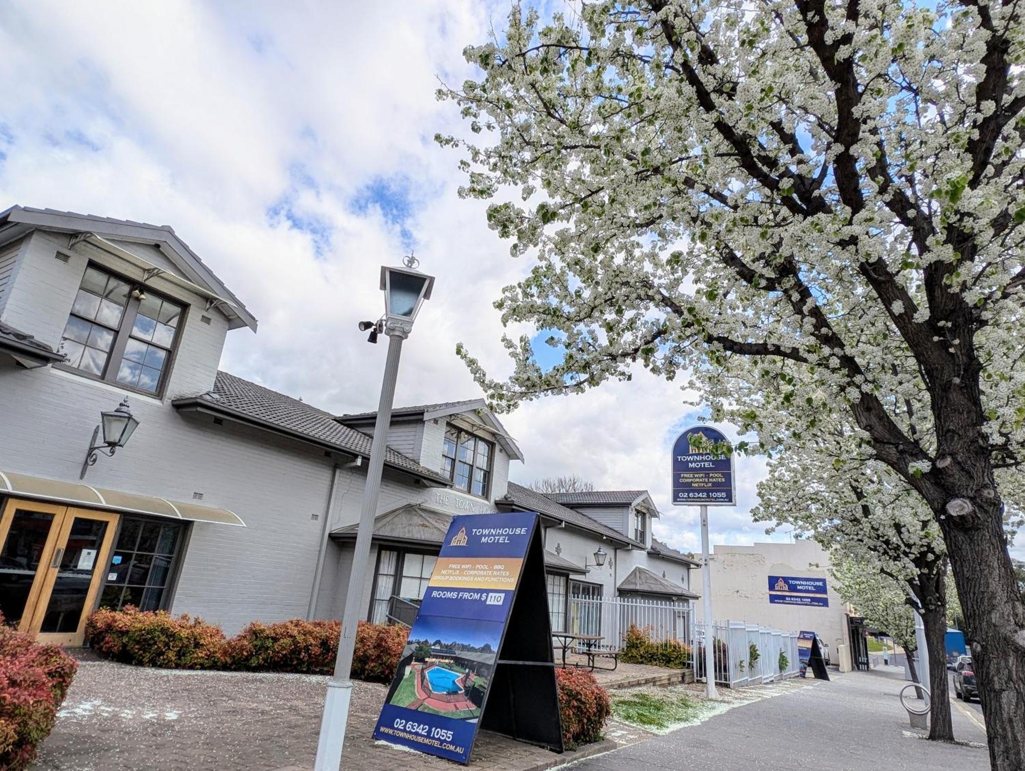 Townhouse Motel Cowra Zewnętrze zdjęcie