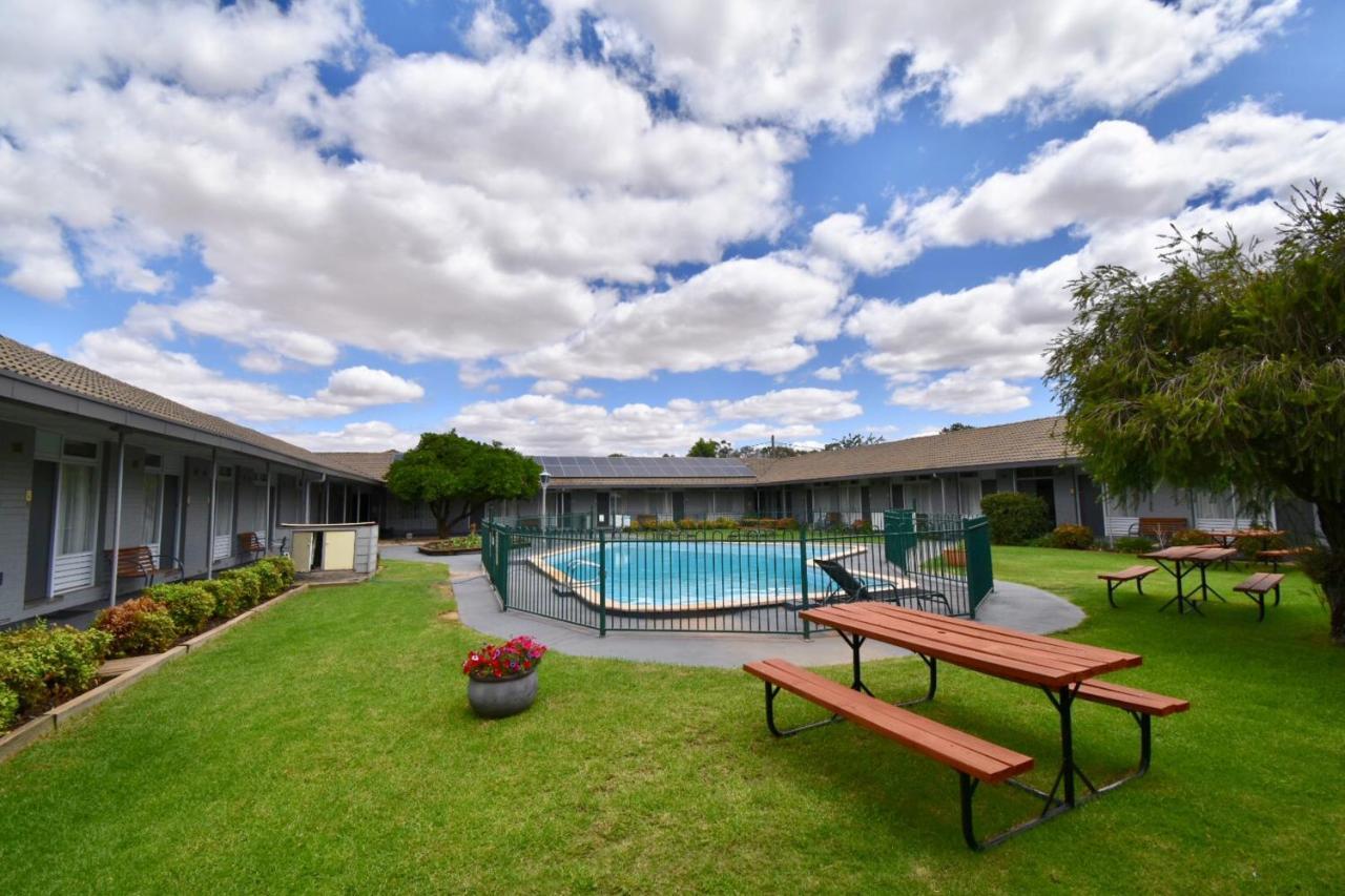 Townhouse Motel Cowra Zewnętrze zdjęcie